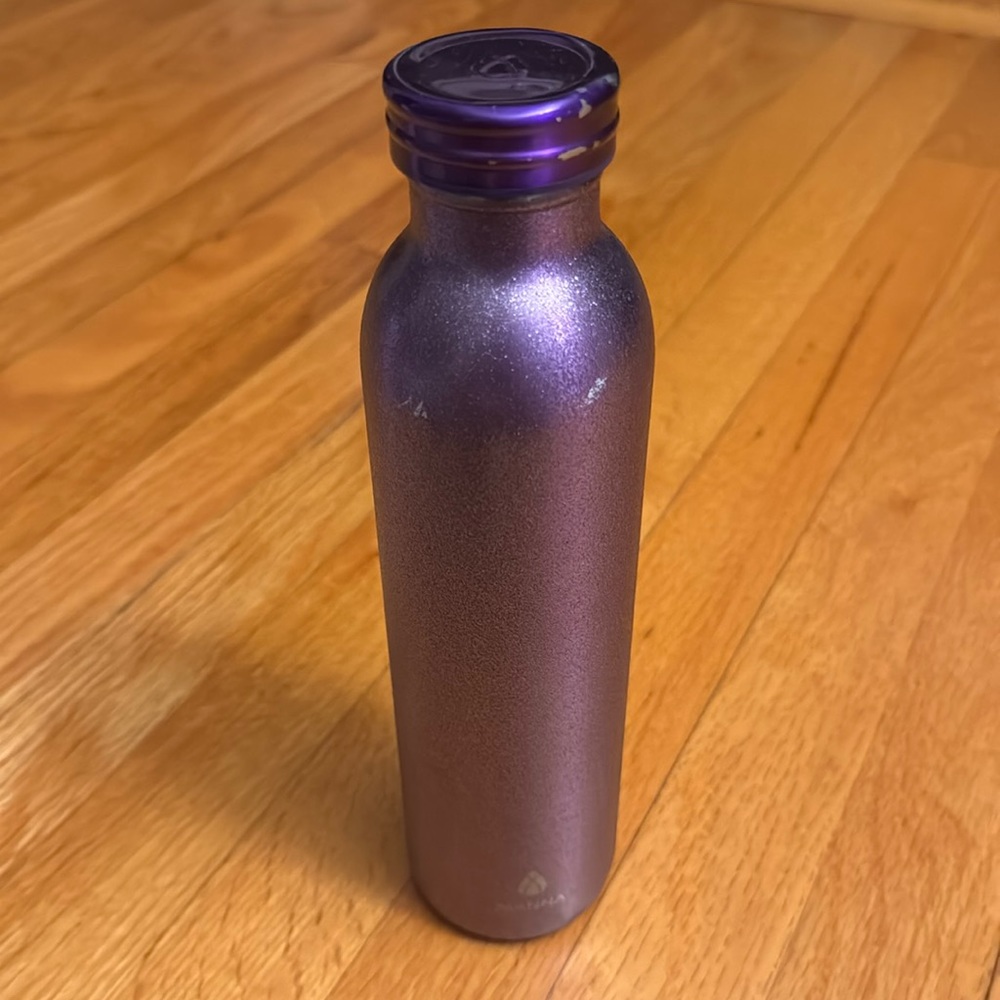 Manna 20 oz Retro Water Bottle